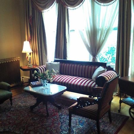 A Kingston Bed & Breakfast Εξωτερικό φωτογραφία